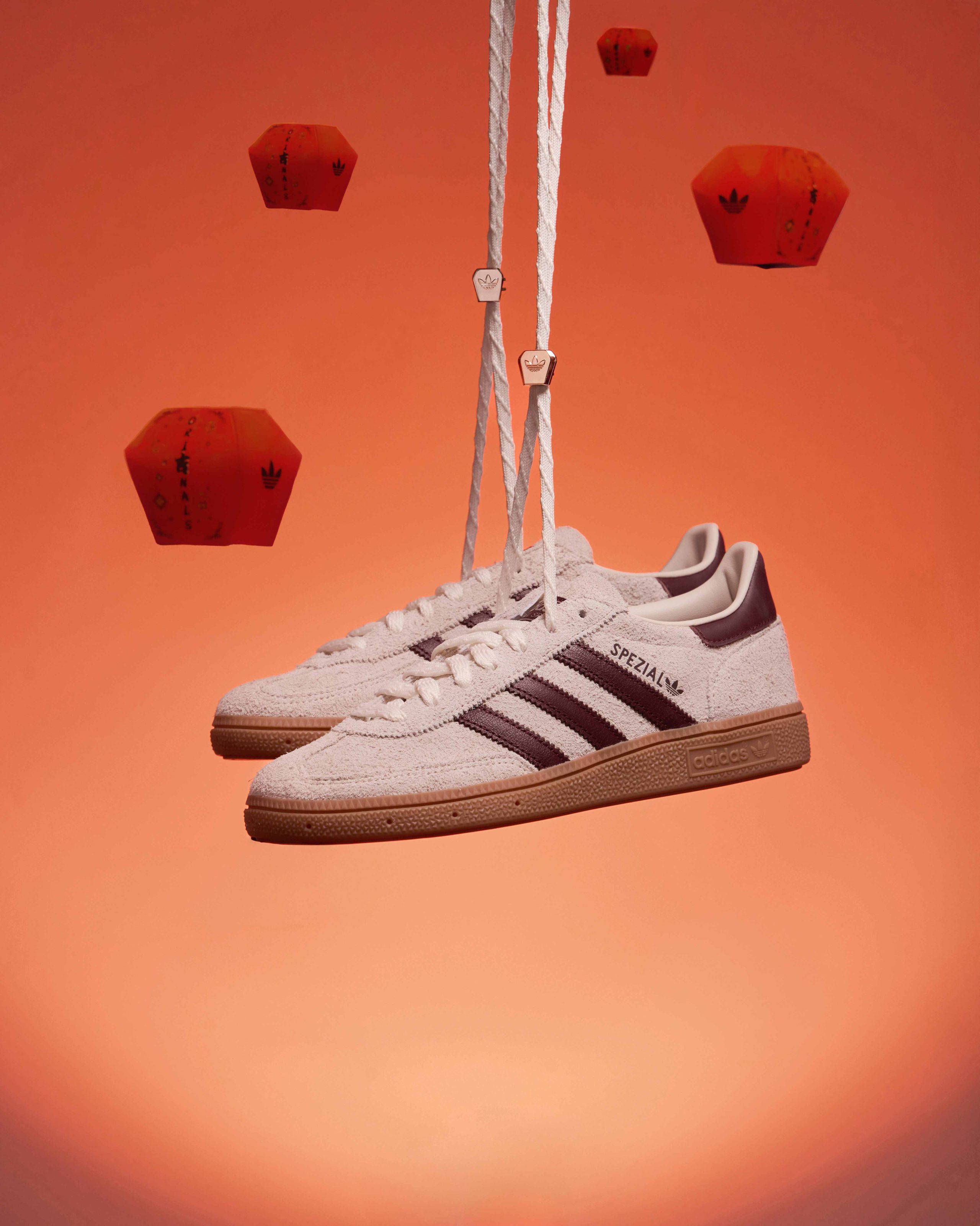 天燈穿上身！adidas ORI吉NALS城市限定系列開啟新年潮運旅程 (1)