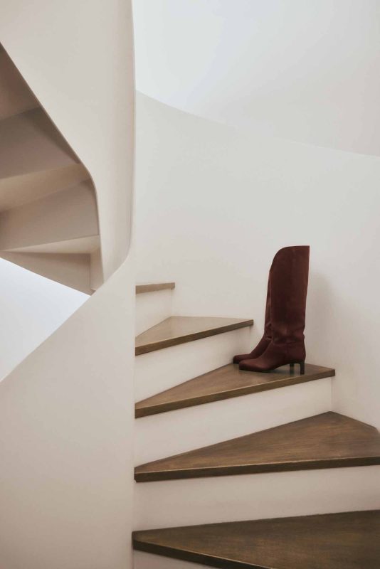 巴黎漫步新姿態：LONGCHAMP 2026 春夏鞋履與包款系列亮點全揭密 8