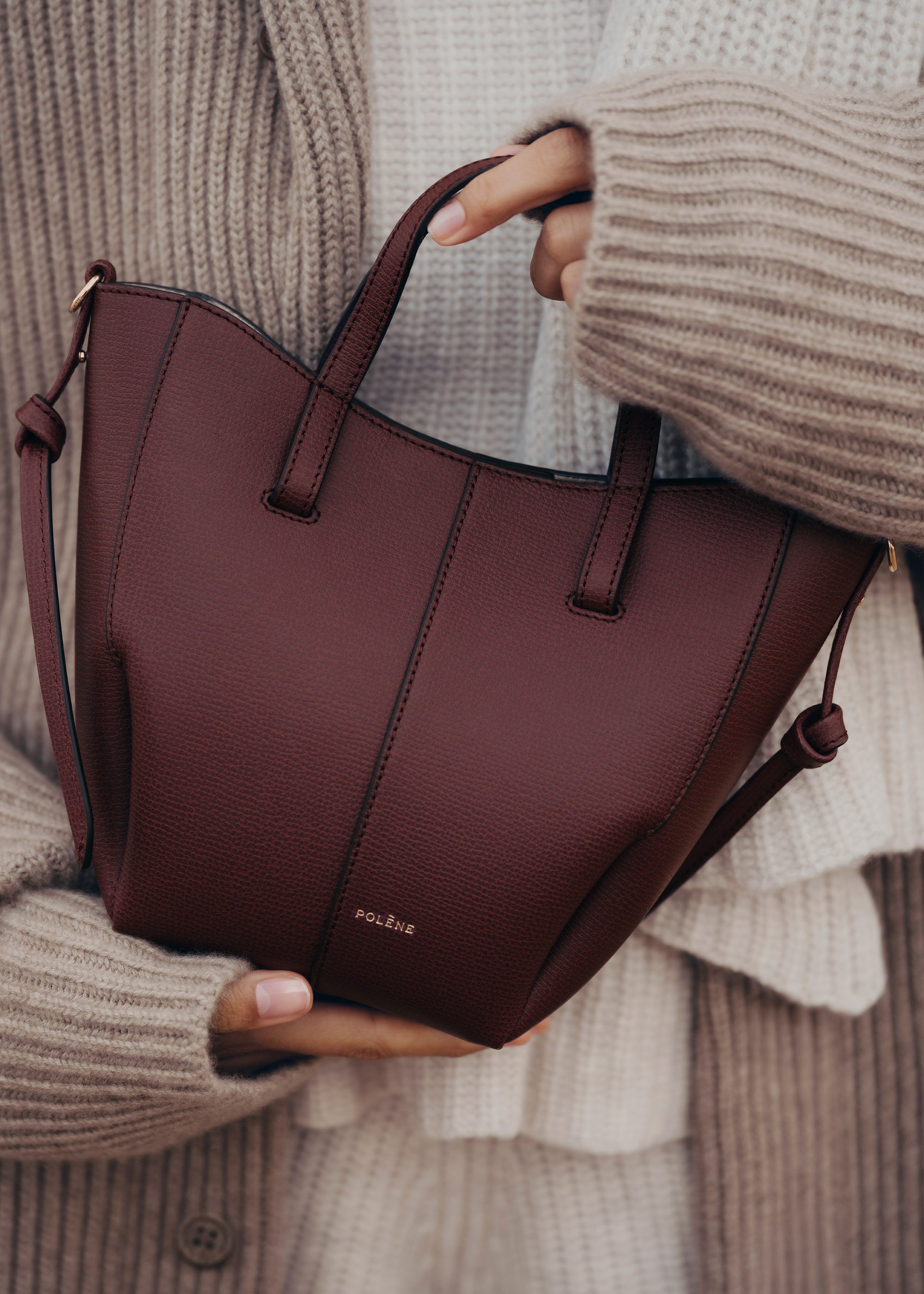 翻褶花苞美學再現 Polene Cyme Tote 譜寫都市優雅新高度17