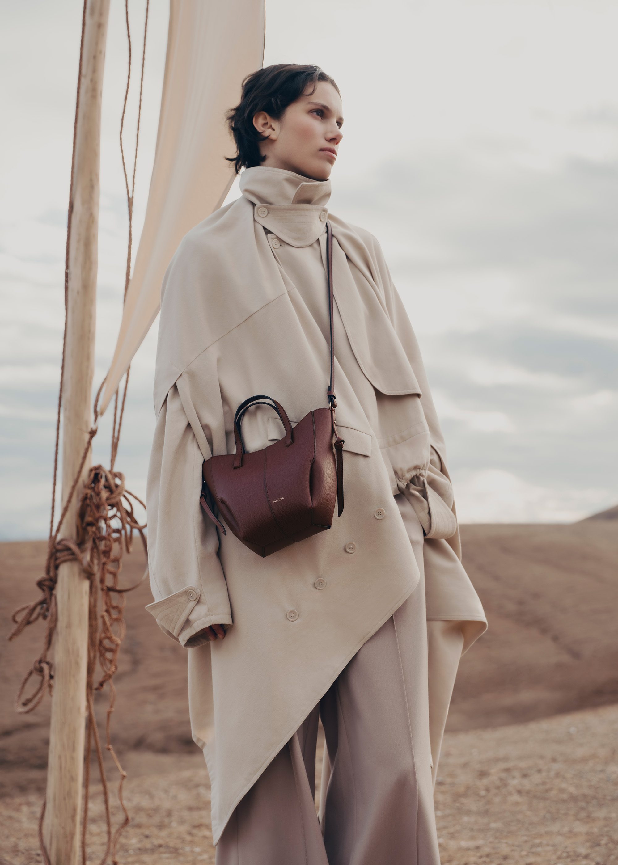 翻褶花苞美學再現 Polene Cyme Tote 譜寫都市優雅新高度18