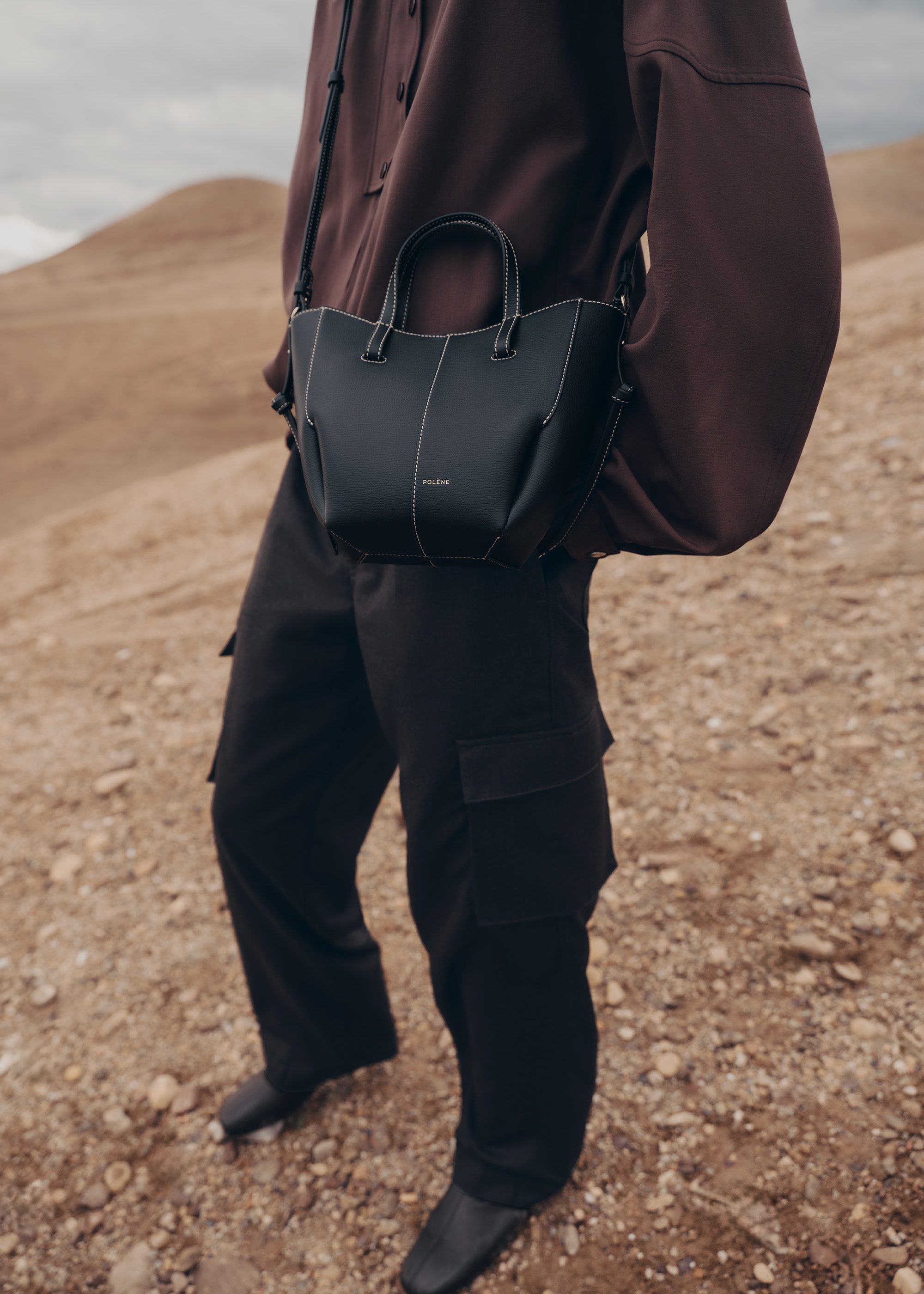 翻褶花苞美學再現 Polene Cyme Tote 譜寫都市優雅新高度20