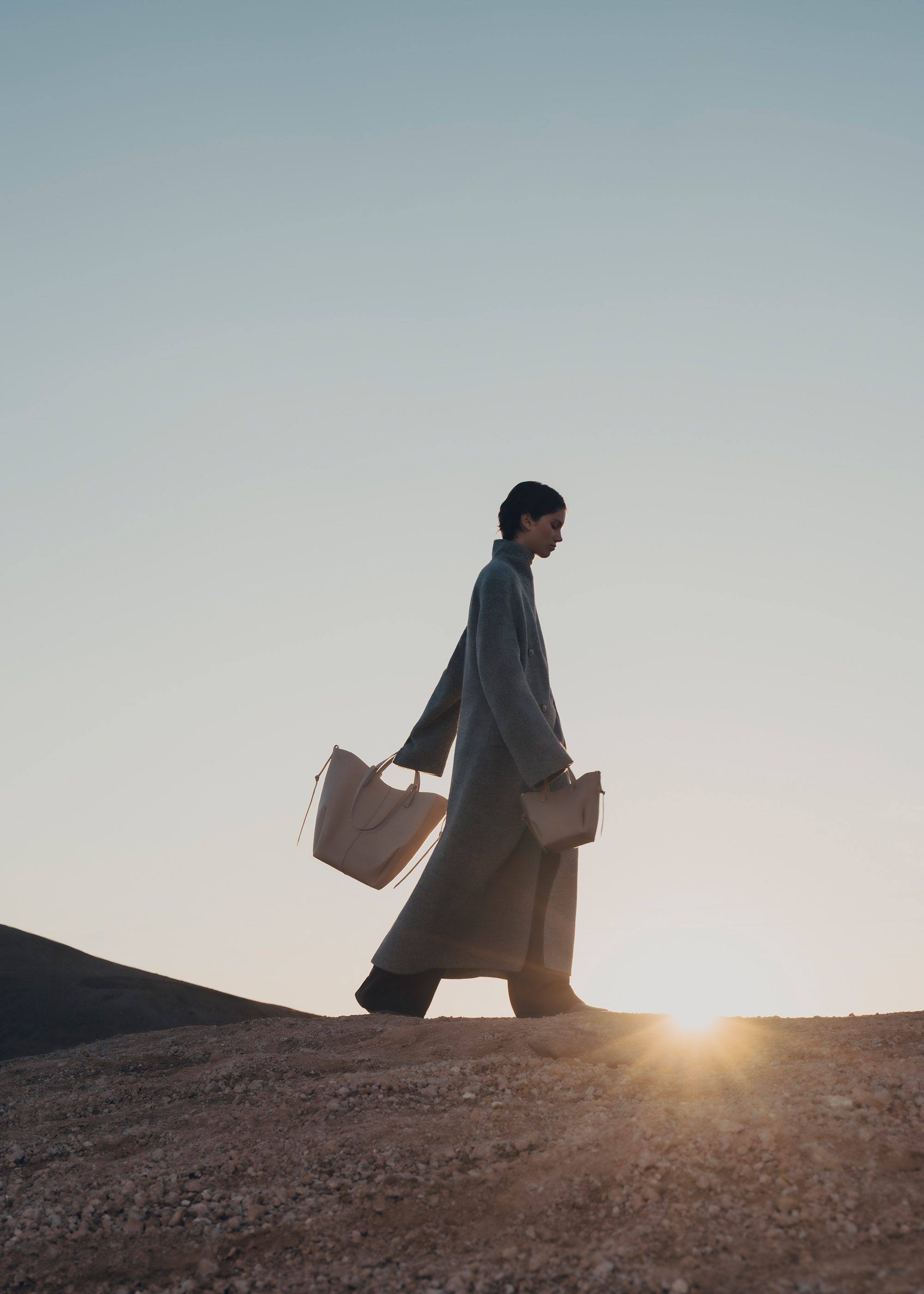 翻褶花苞美學再現 Polene Cyme Tote 譜寫都市優雅新高度9