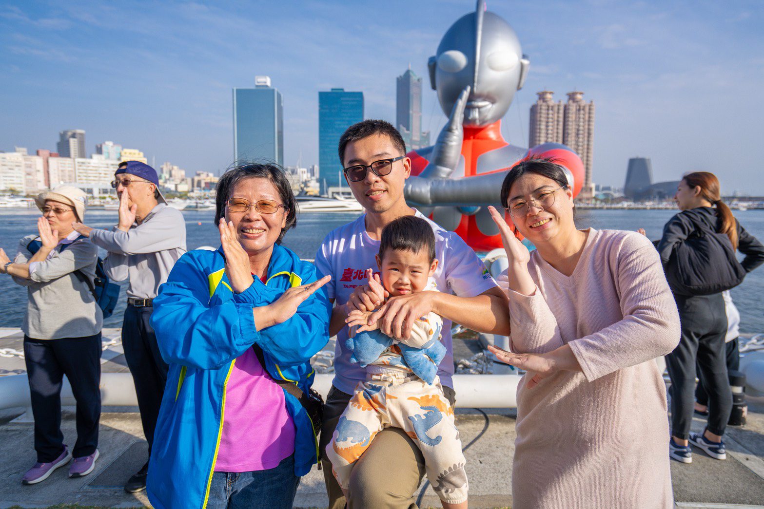 超人力霸王震撼登場高雄港：2026冬日遊樂園打造英雄視覺盛典 (2)