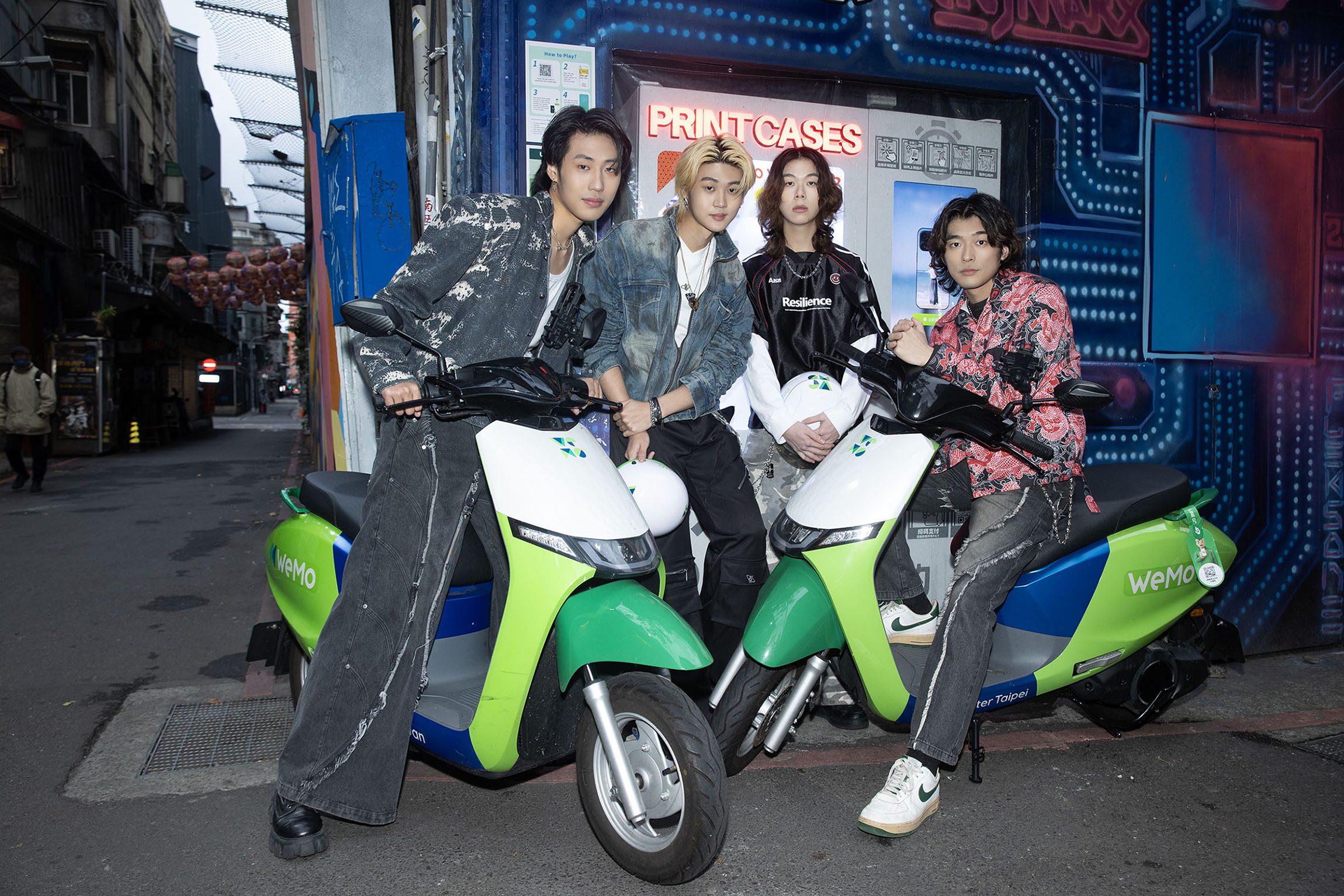 跨年爆紅樂團帕拉斯　化身外送員面交專輯成全台最寵粉新人 (3)