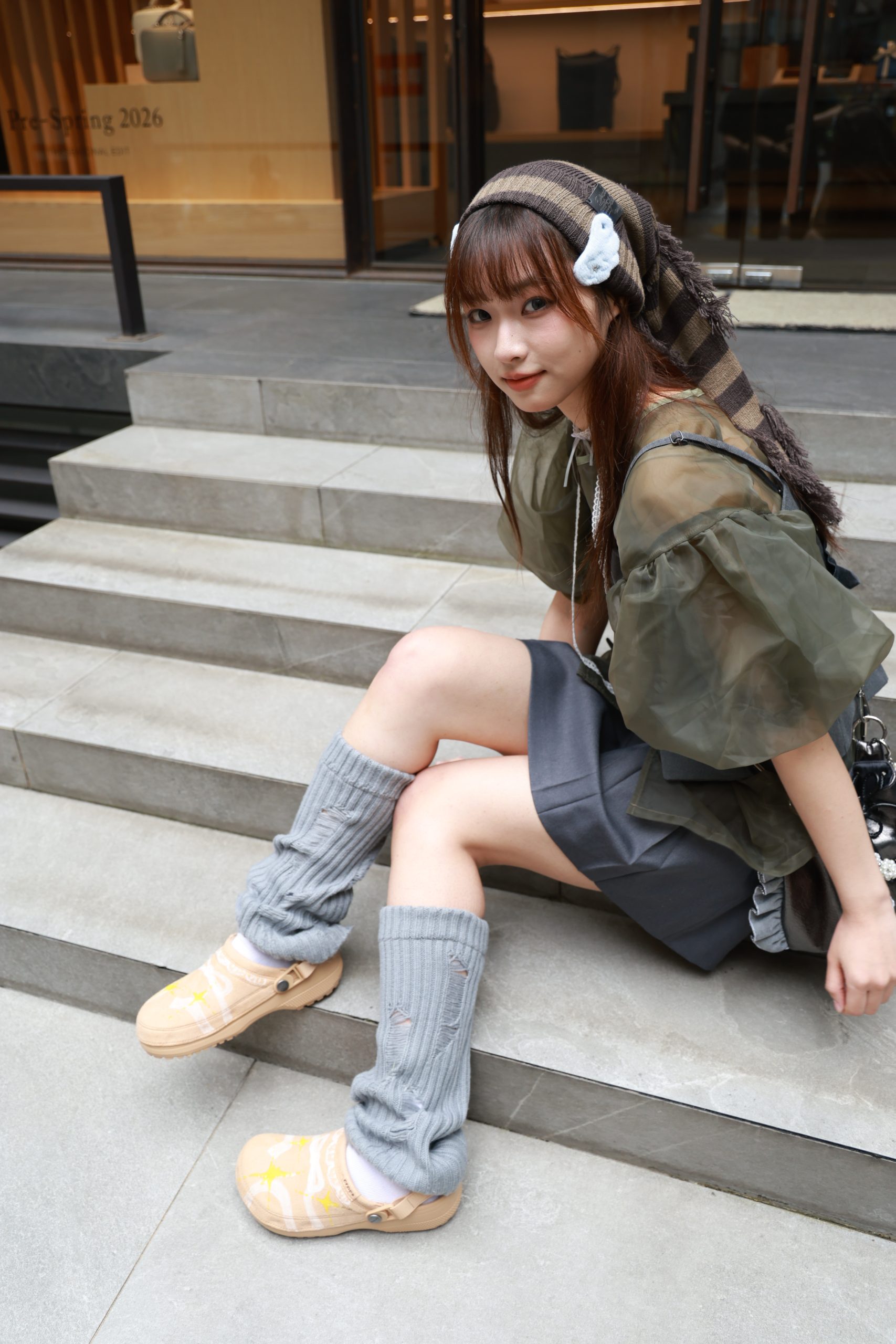 CROCS Crafted系列登場｜麂皮質感洞洞鞋掀起春季穿搭風潮 (10)