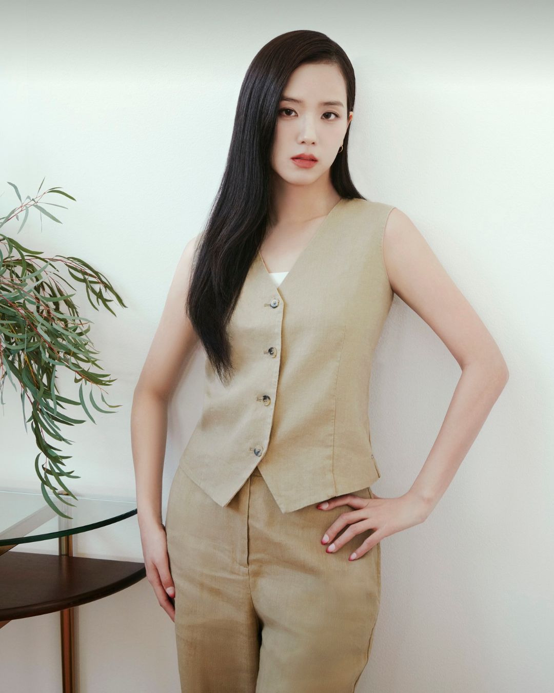 JISOO演繹TOMMY HILFIGER 2026春季形象｜優雅氣質詮釋當代美式風格3