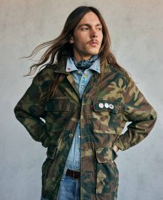 Levi’s® 2026春夏系列革新登場｜501® Loose寬鬆丹寧重塑美式經典輪廓