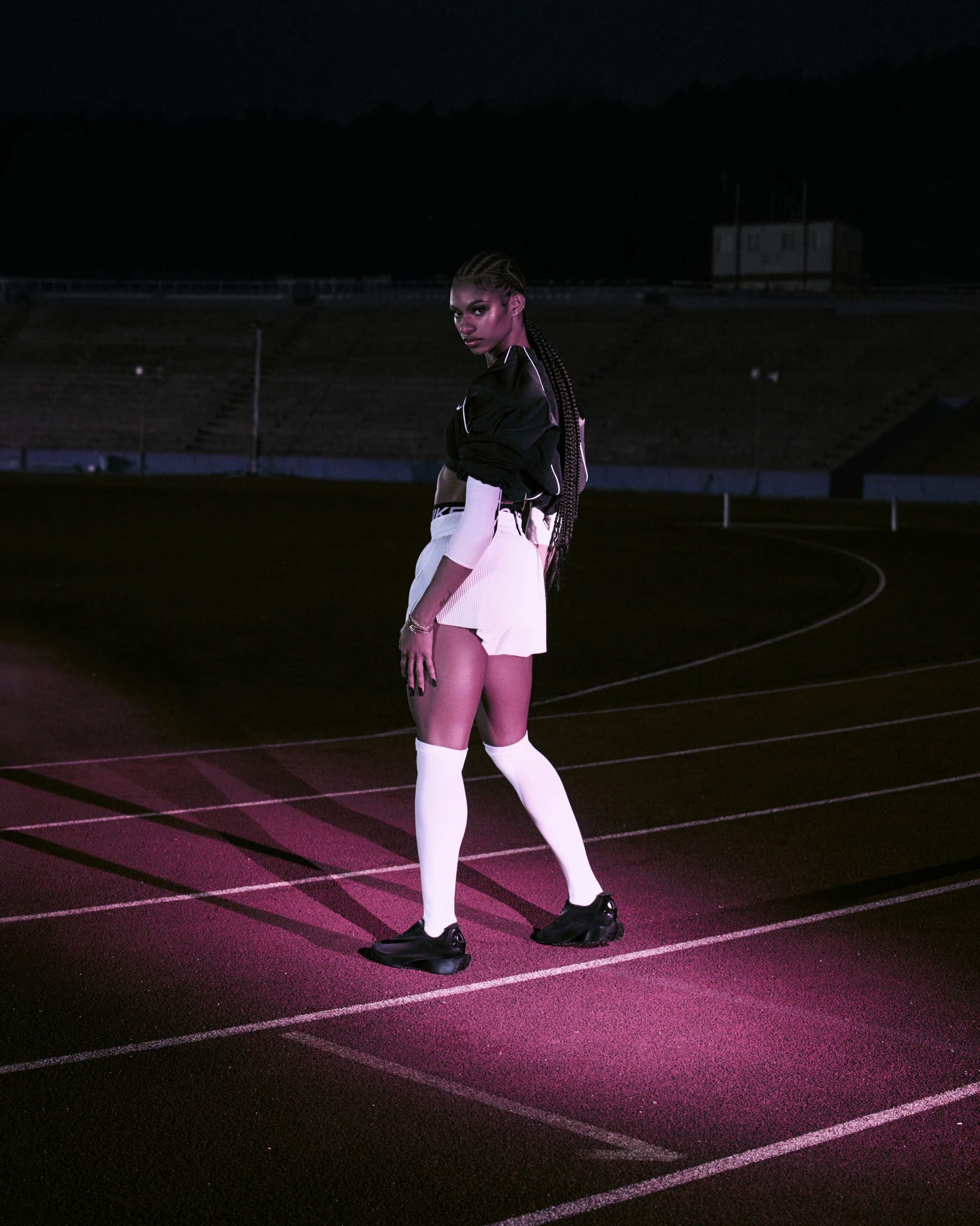 Nike First Sight女子鞋款登場｜Noir Mirage Shadow重塑女性運動時尚 (1)