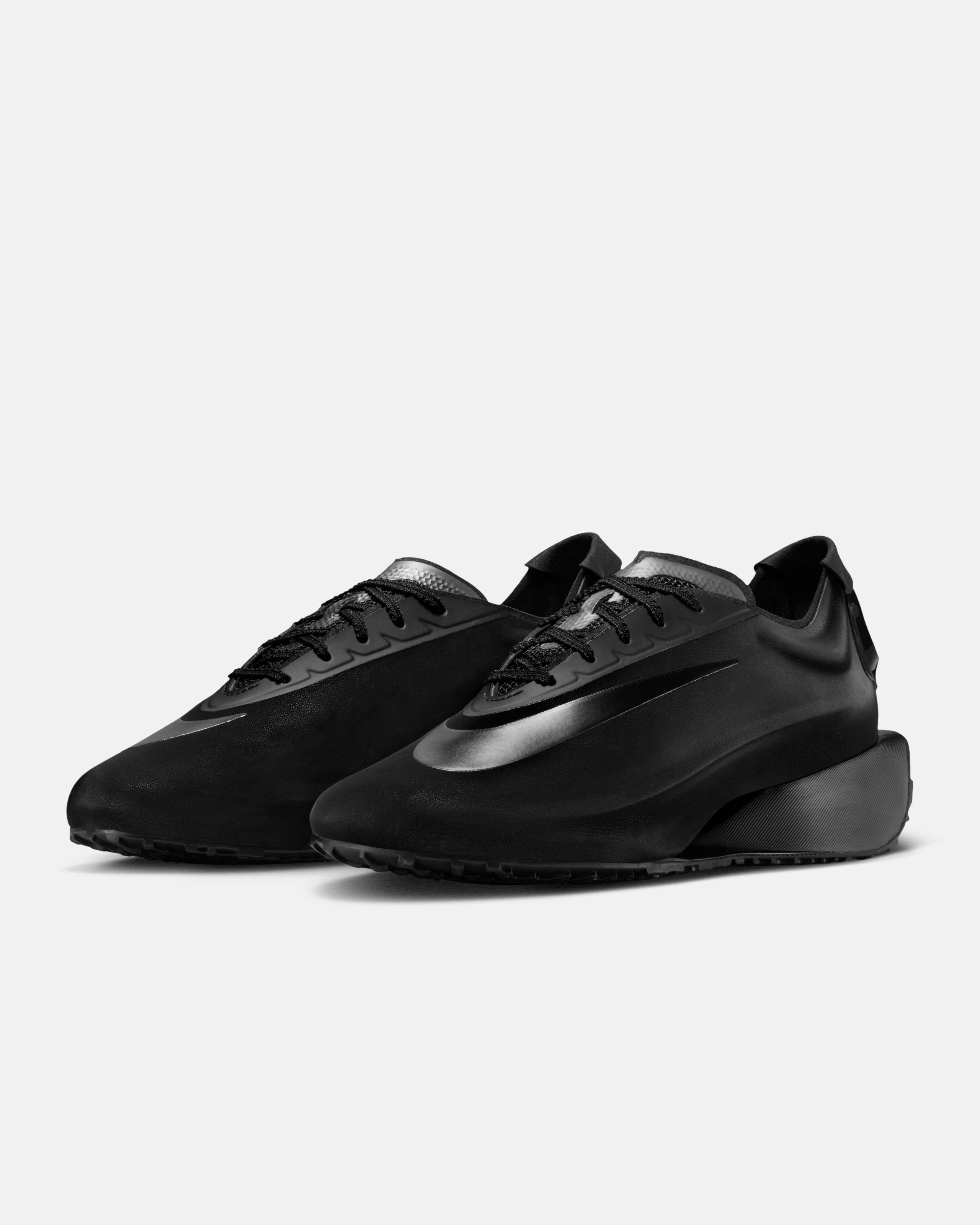 Nike First Sight女子鞋款登場｜Noir Mirage Shadow重塑女性運動時尚 (2)