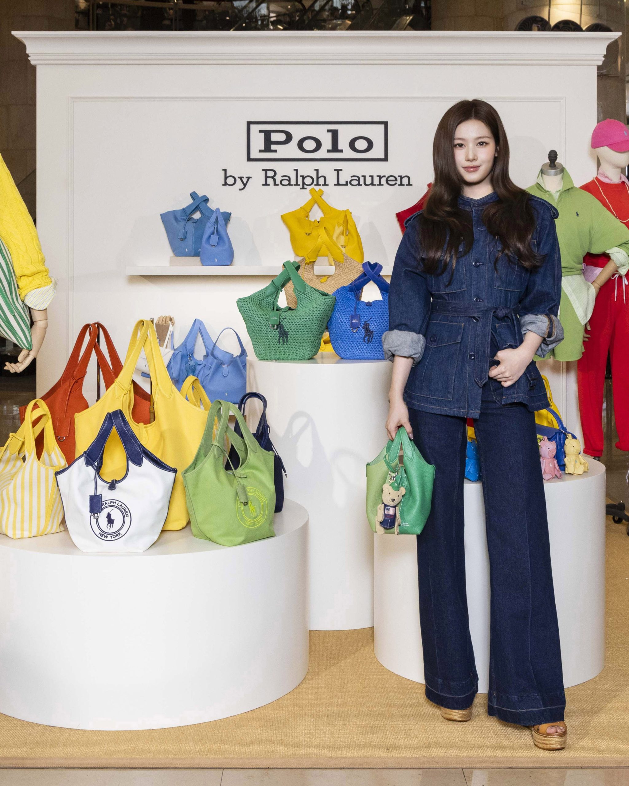 SANA現身台北101！Polo Ralph Lauren打造Polo Play春夏限定快閃店，繽紛包款點亮法式海岸風情1 scaled