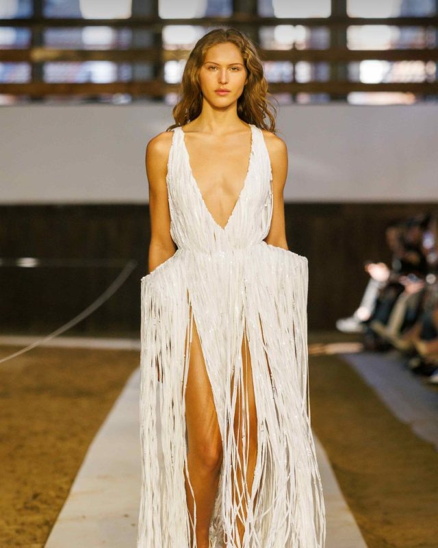 Stella McCartney 2026冬季系列｜馬術靈感重構永續時尚輪廓7