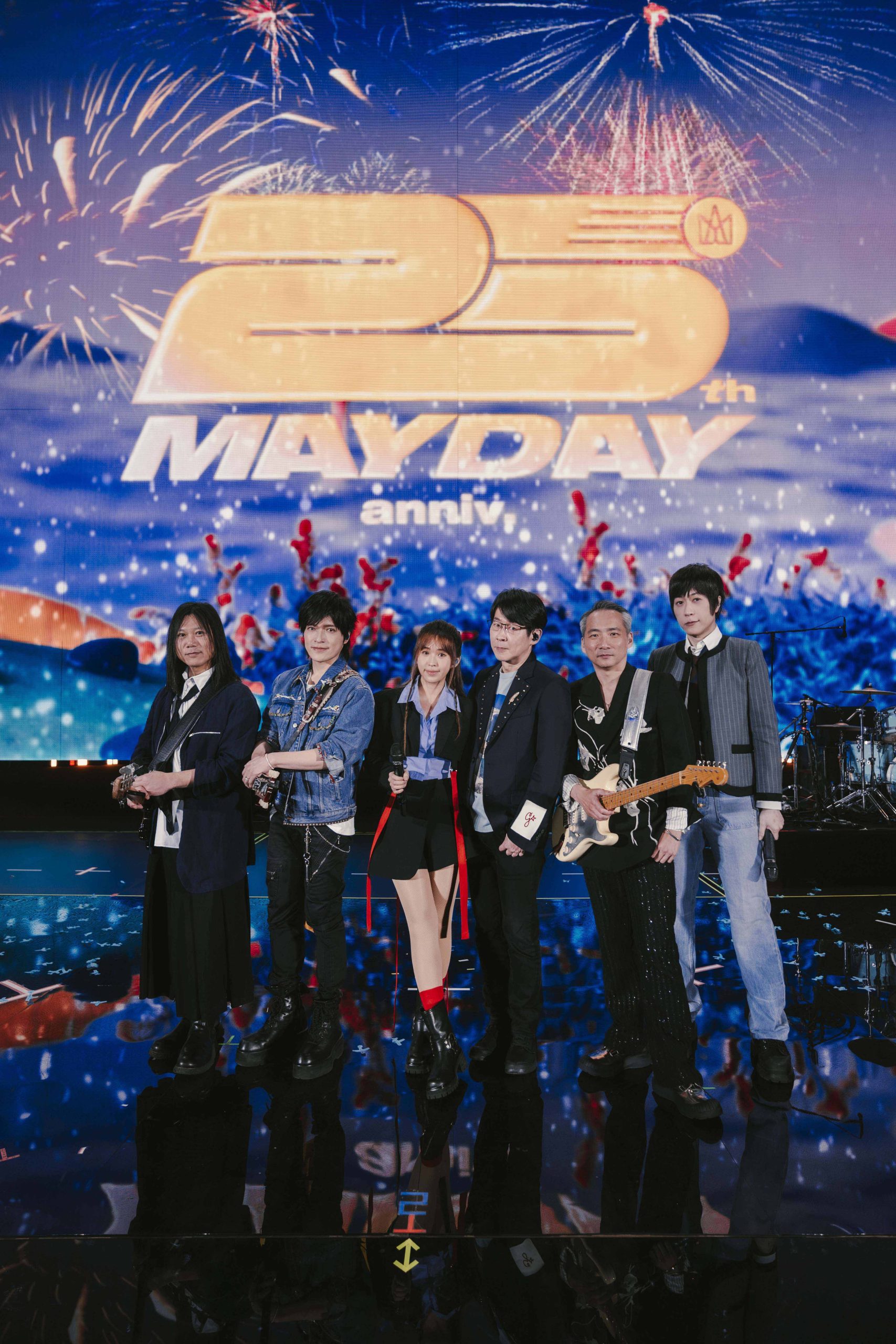 五月天香港生日週開唱，驚喜連發重返最初感動 (5)