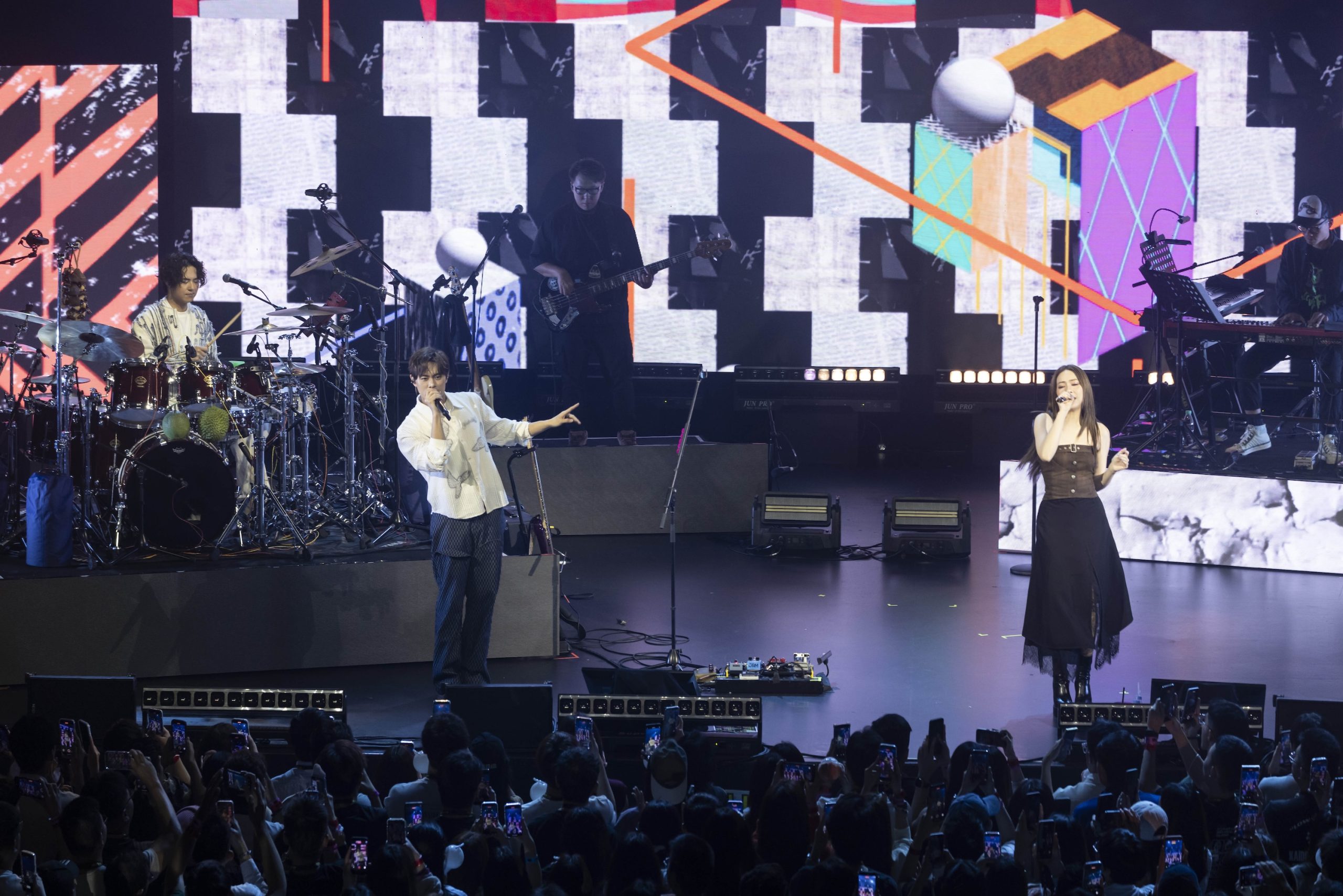 告五人巡演終站台北驚喜返場｜黑夜狂奔見證晨光露出的震撼音樂時刻2 scaled