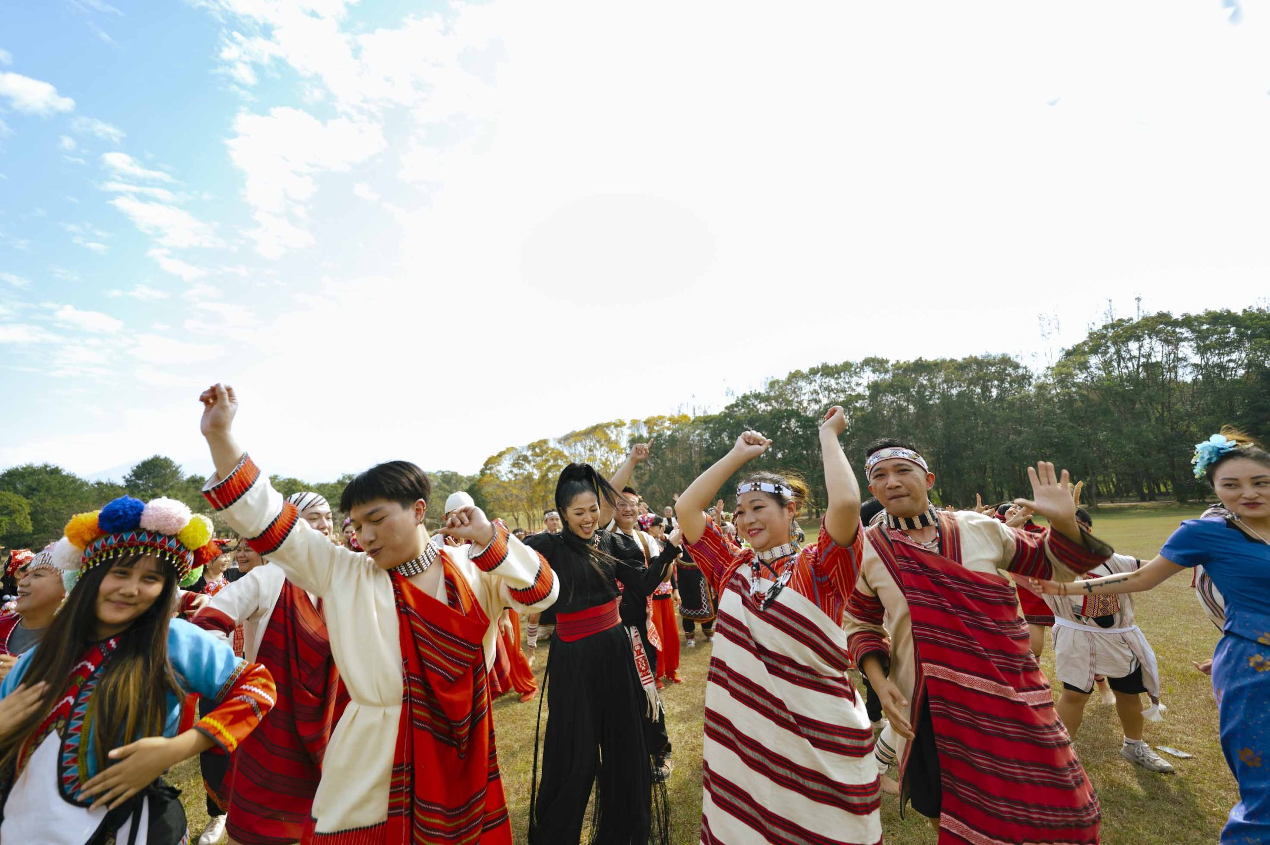 姑慕巴紹聯手HenrV打造〈Sapah家〉重塑原民音樂新樣貌 (5)