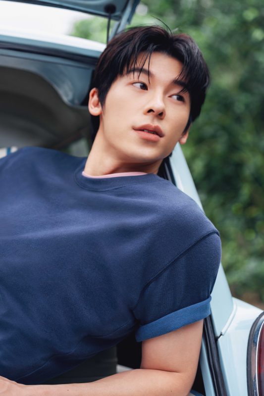 許光漢演繹UNIQLO夏季新輪廓 穿出清爽層次日常風格許光漢演繹UNIQLO夏季新輪廓 穿出清爽層次日常風格UNIQLO攜手15周年品牌大使許光漢 演繹夏日穿搭新靈感 1