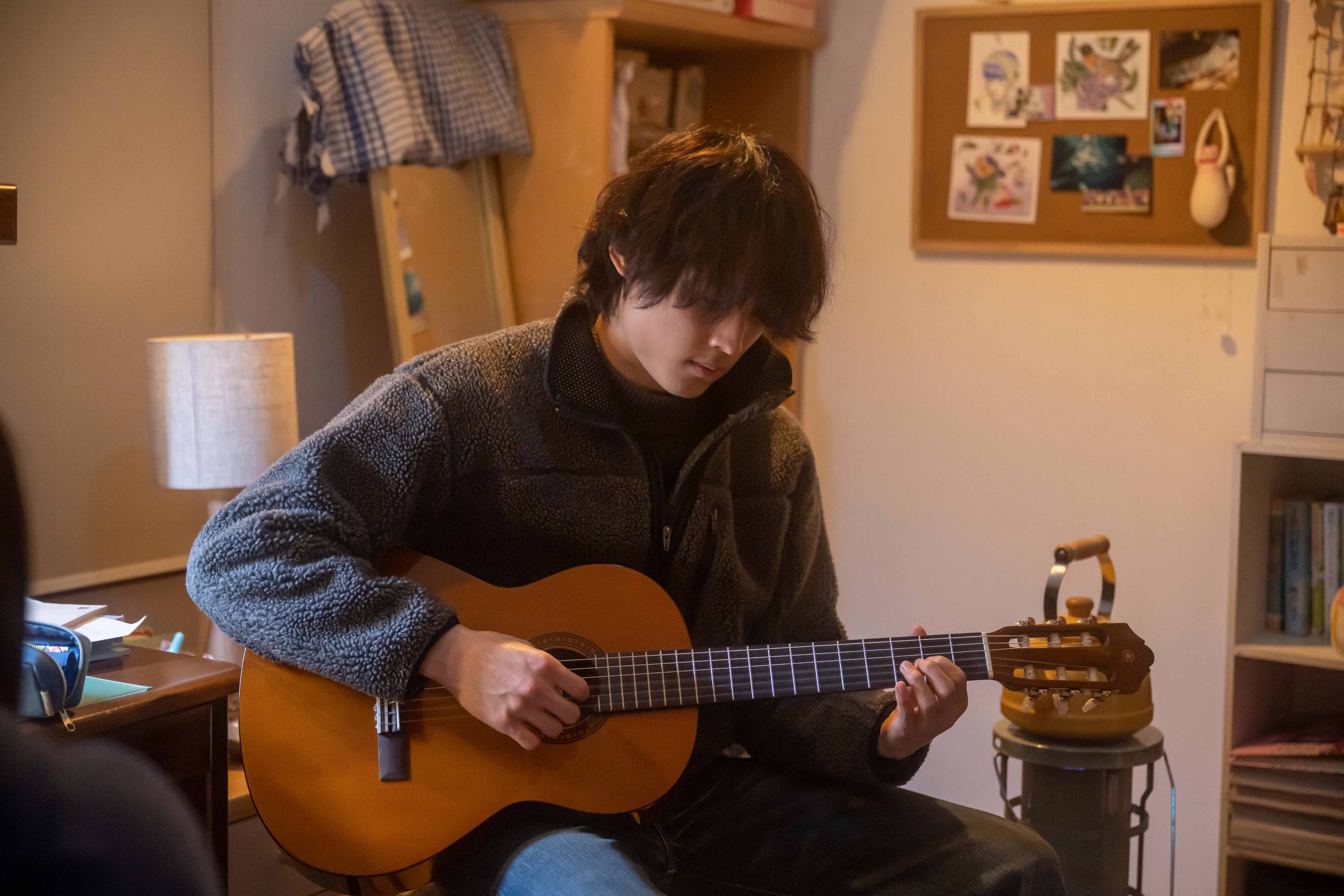 AiNA THE END領銜祈憐之歌｜交織十三年命運的傷痕與重生之聲 (3)