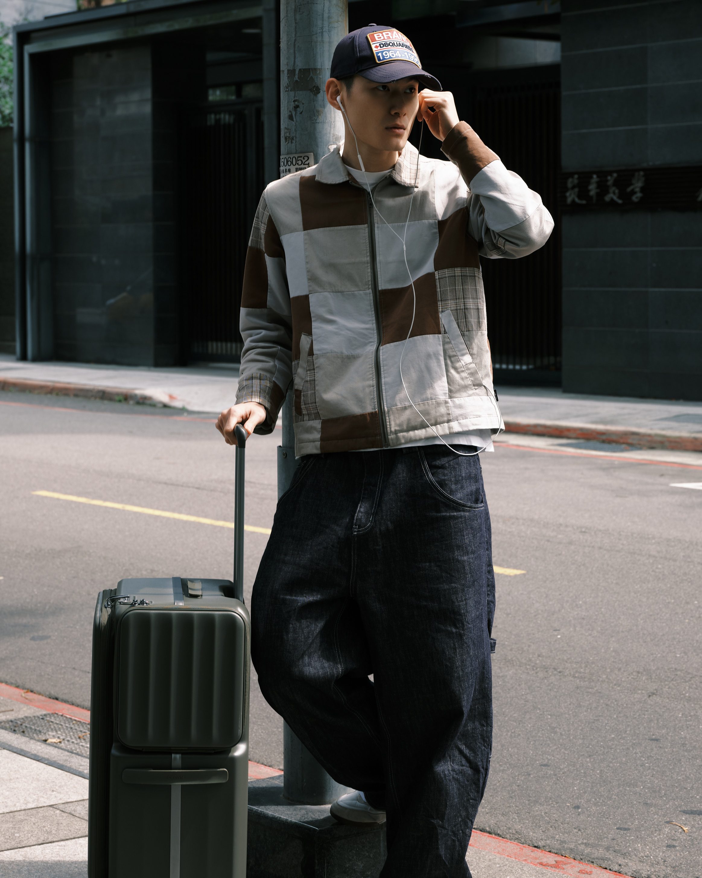 CROWN WAVE磁吸側袋箱亮相｜重塑都會移動美學新標準 (8)