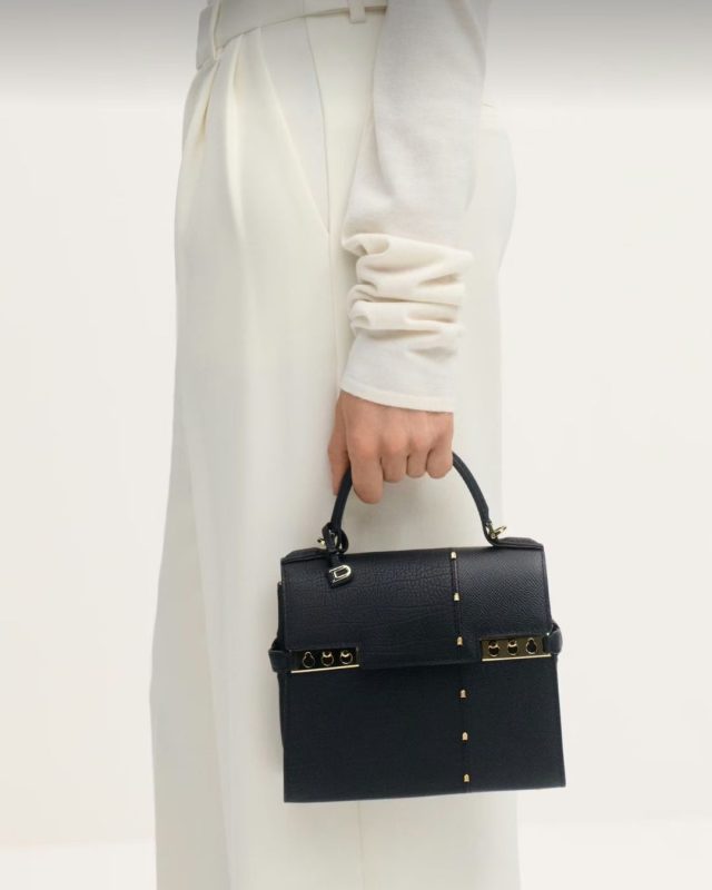 Delvaux Tempete Eclat新作亮相｜母親節獻禮展現層次光影工藝1