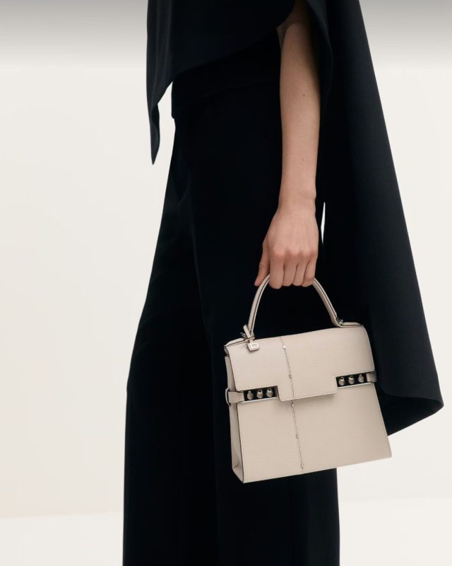 Delvaux Tempete Eclat新作亮相｜母親節獻禮展現層次光影工藝2