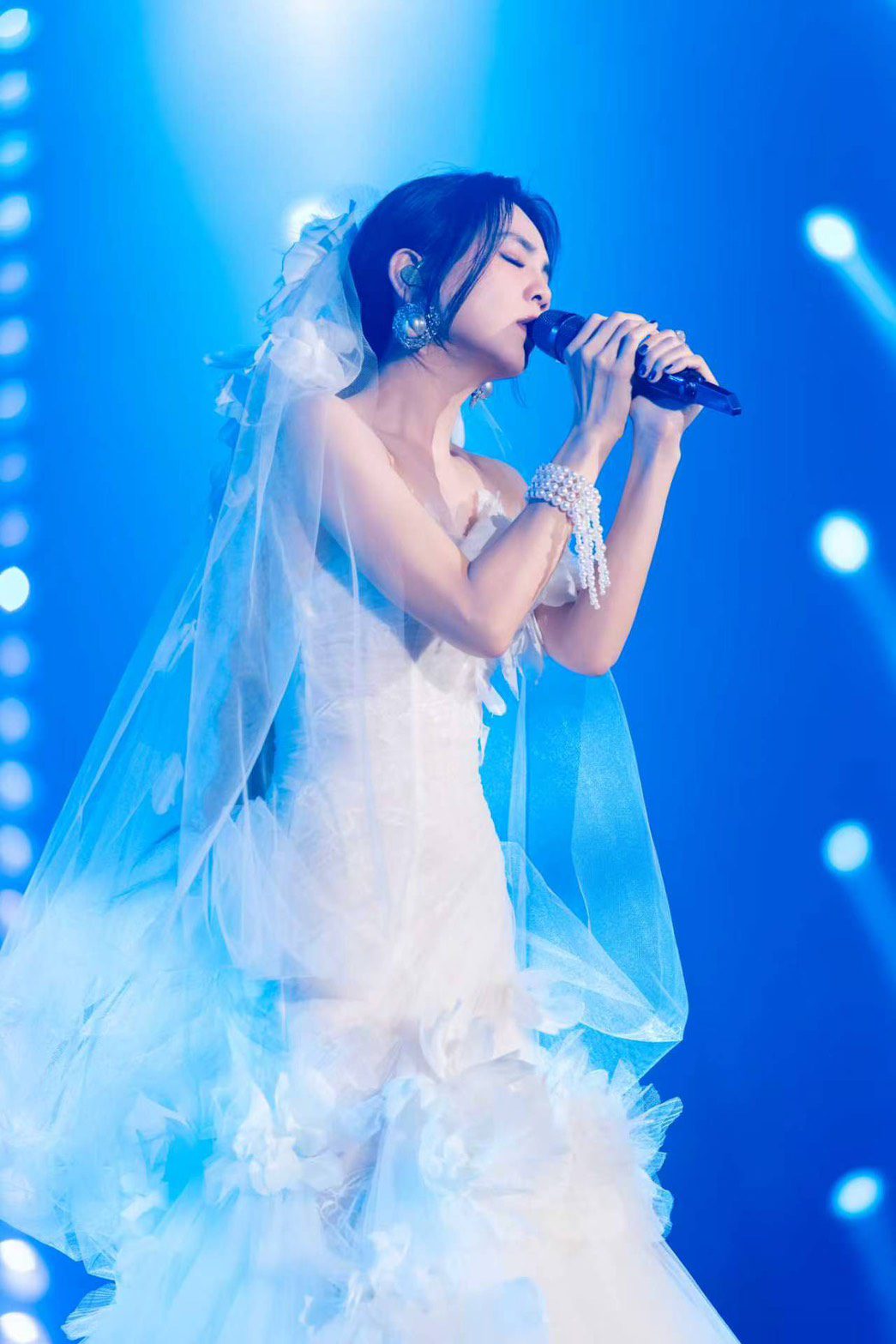 Ella陳嘉樺巡演奪國際鉑金獎　南京站爆滿再掀熱潮 (8)