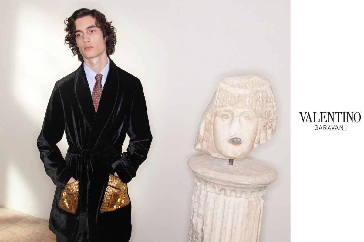 VALENTINO 2026早秋形象揭開Cy Twombly宅邸的時間場景2