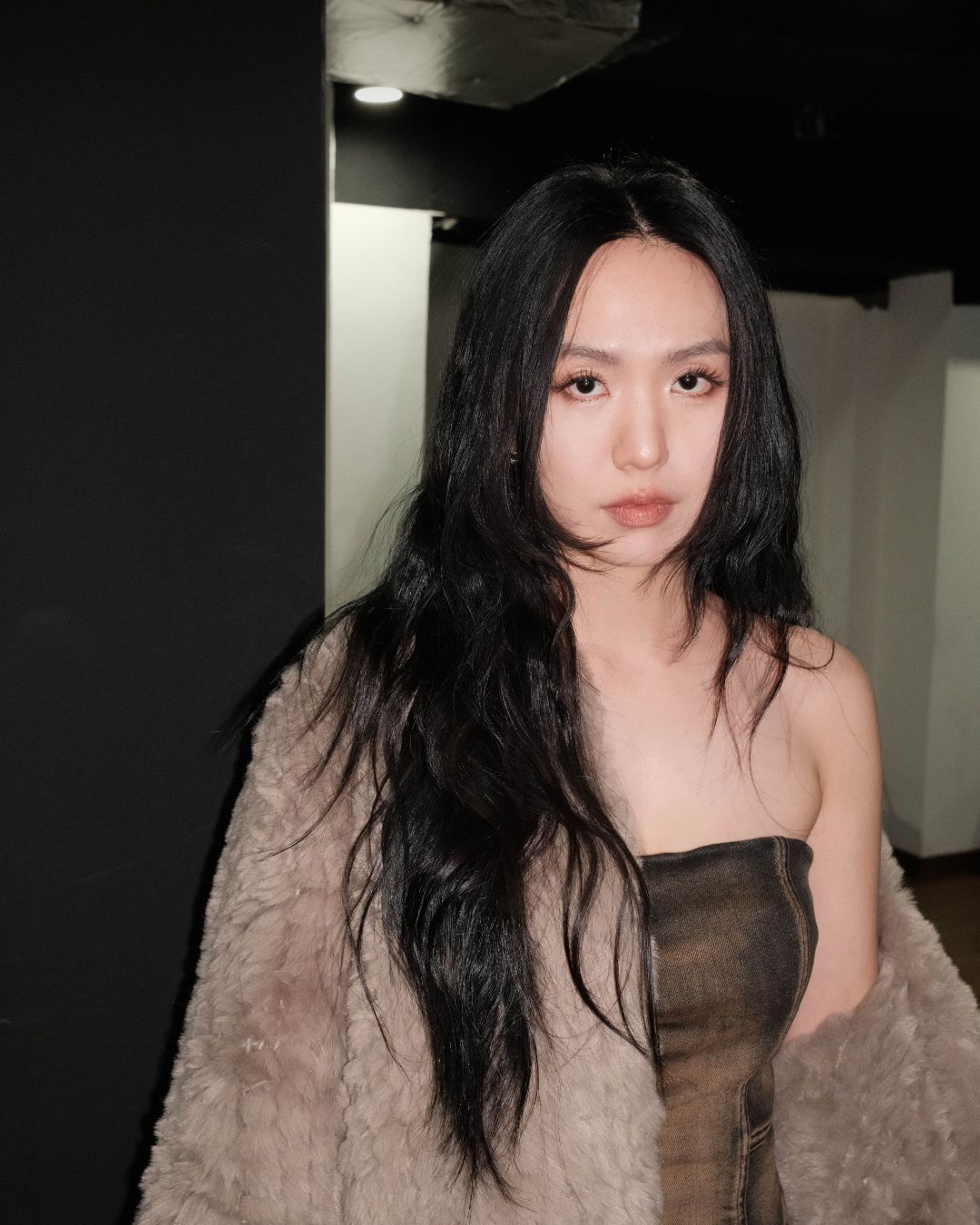 孫盛希 Shi Shi攜手韓團隊獻上春日RB戀曲〈Falling in Love〉1