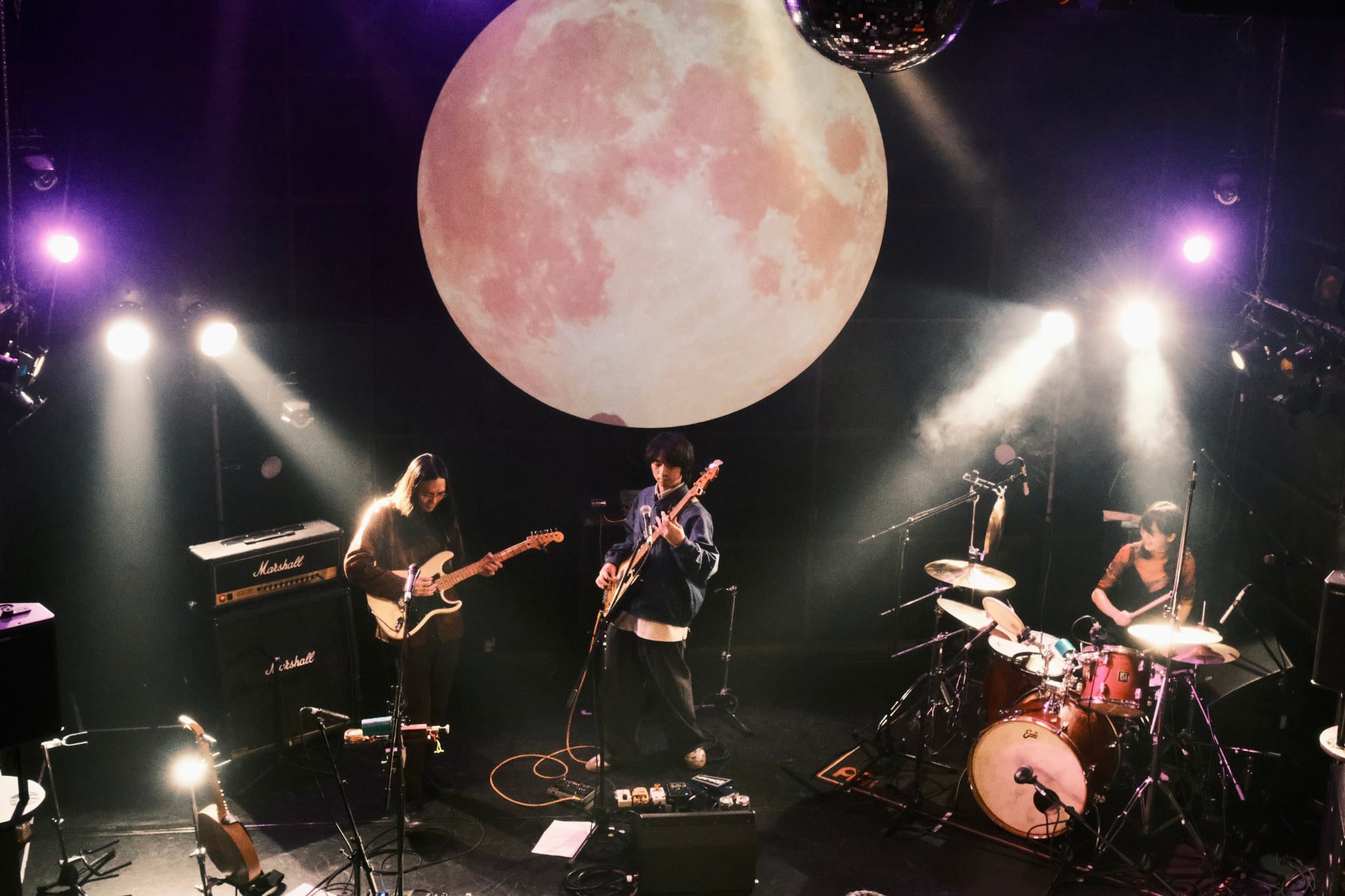 百合花〈怪味〉MV闖進美國雙影展 台語搖滾影像登上國際競逐 (2)