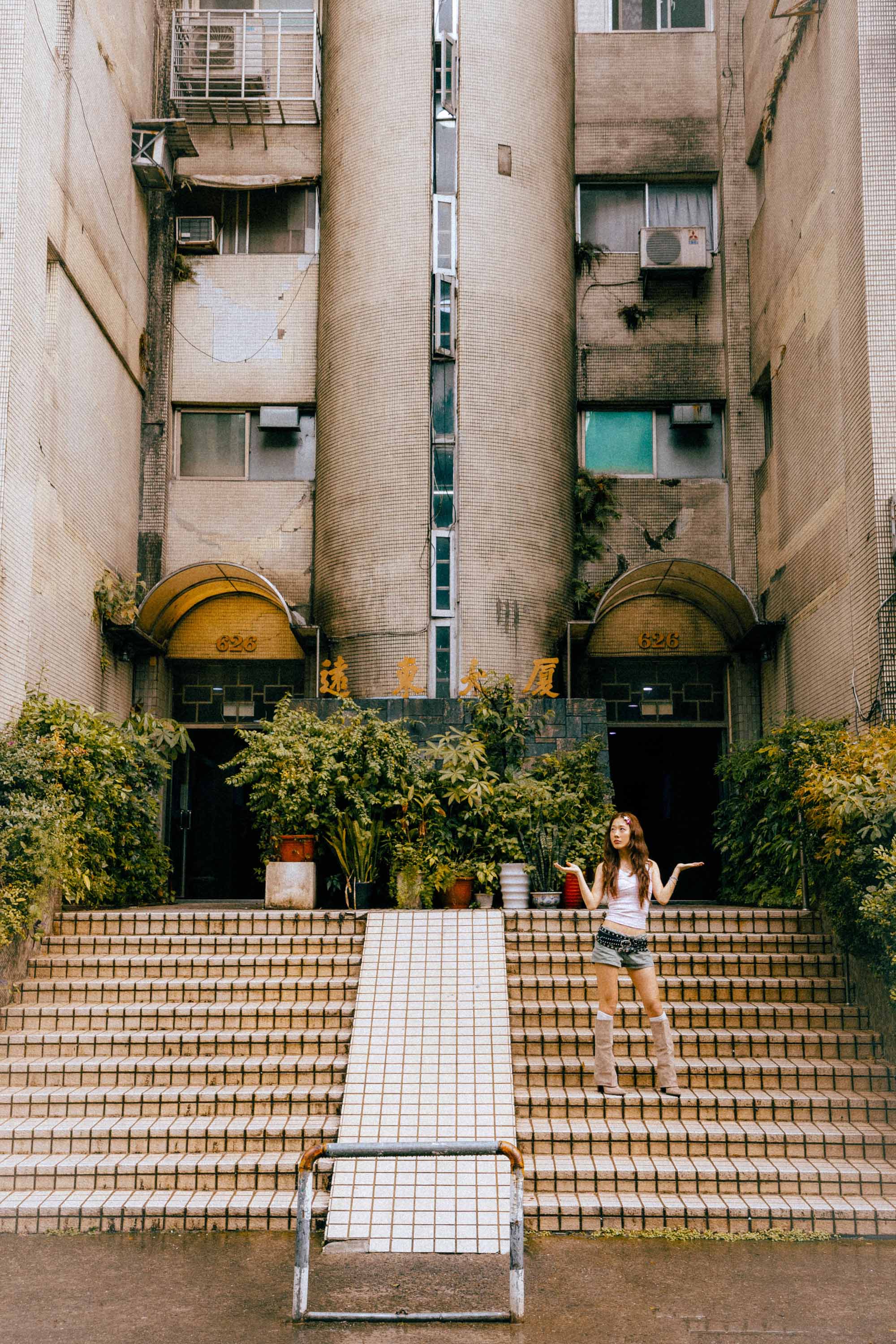 金針菇舞曲〈啊金價〉唱出台式崩潰哲學 (5)