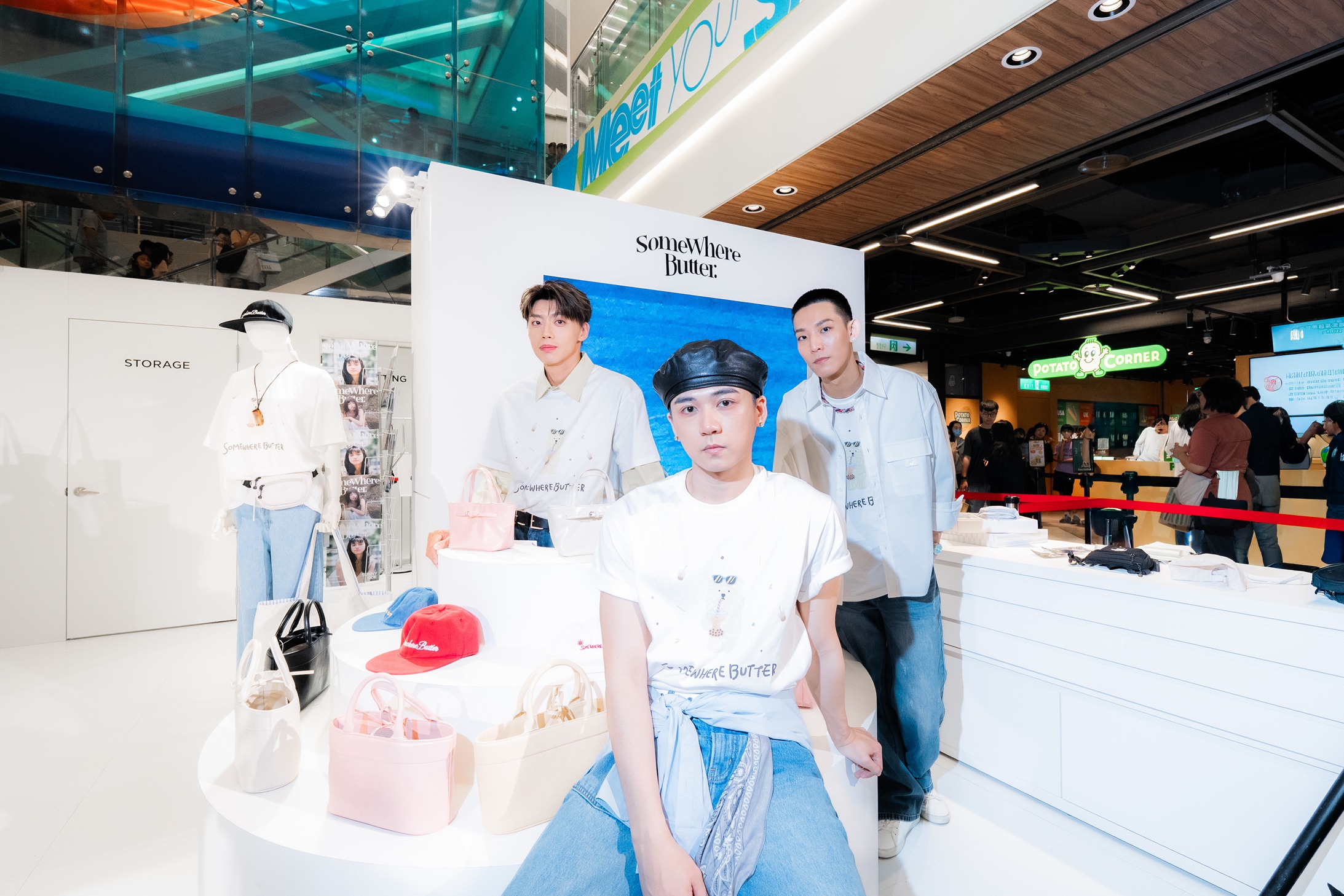 Ozone三帥現身THE HYUNDAI快閃店｜韓系珍奶穿搭成全場焦點 (4)