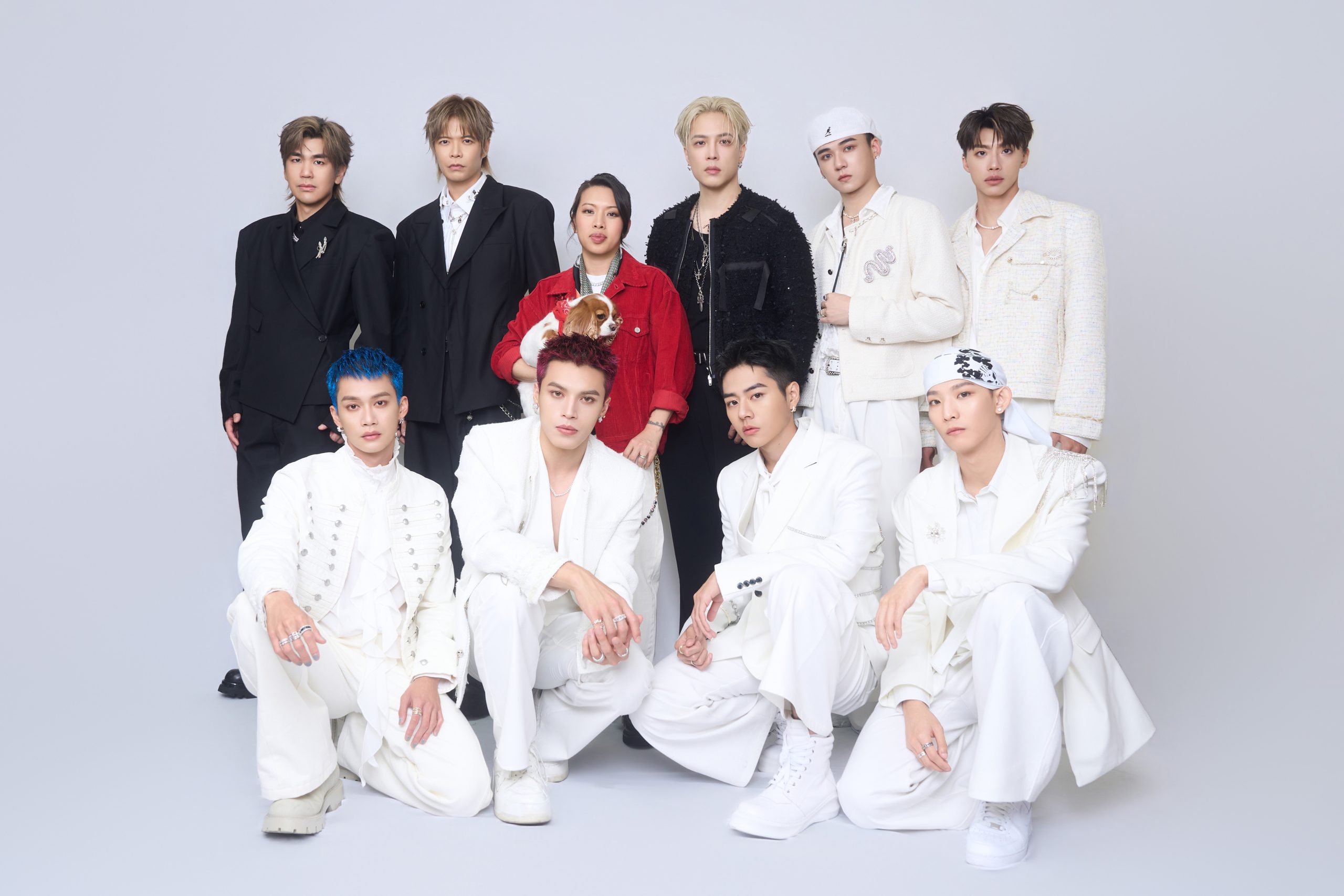 後排左起：小橘、阿璞、Miss Ko葛仲珊、J.Sheon、祖安、文廷；前排左起：子翔、哲言、佳辰、煥鈞 01 scaled