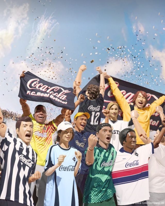F.C.Real Bristol攜手Coca Cola推聯名系列 台北限定快閃店同步登場2