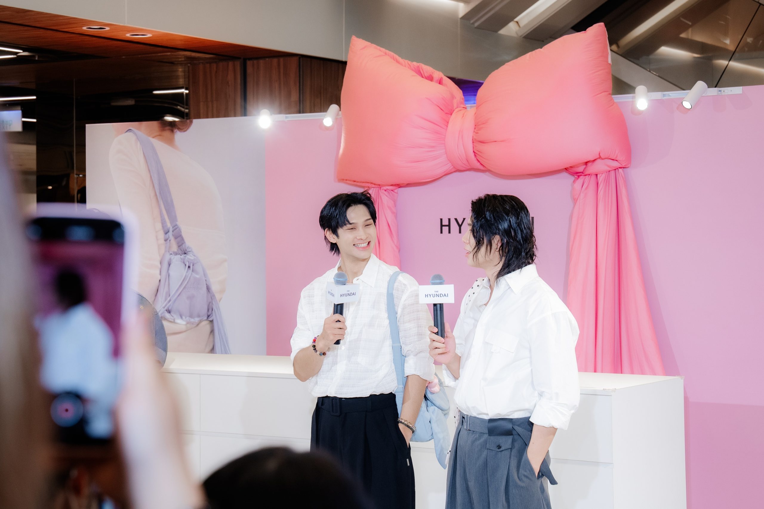 FEniX夏浦洋陳峻廷背女包掀熱議　親揭理想情人穿搭與男友力魅力 (2)