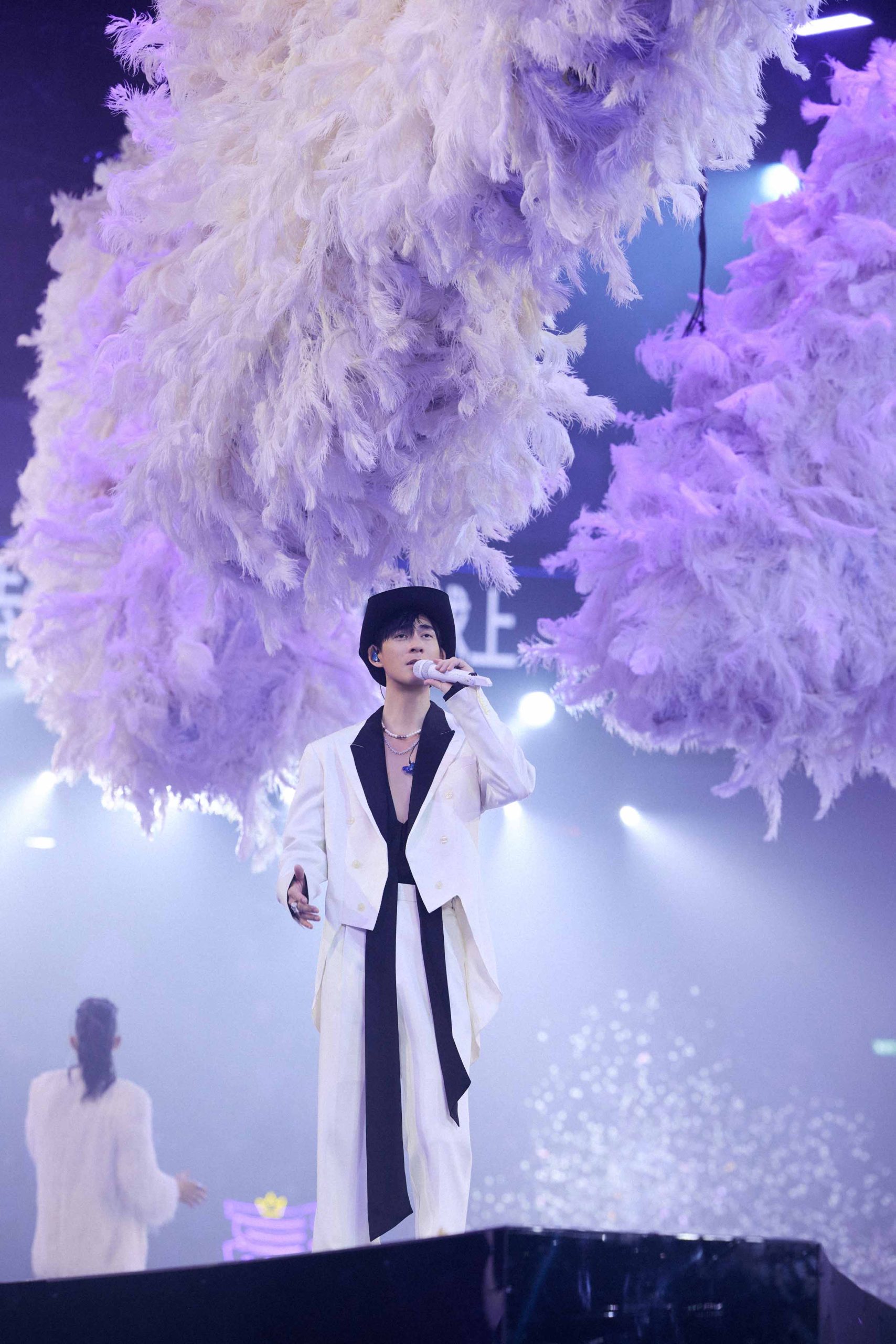 F✦FOREVER恆星之城印尼開唱掀熱潮　環星舞台拉近距離引爆全場回憶 (7)