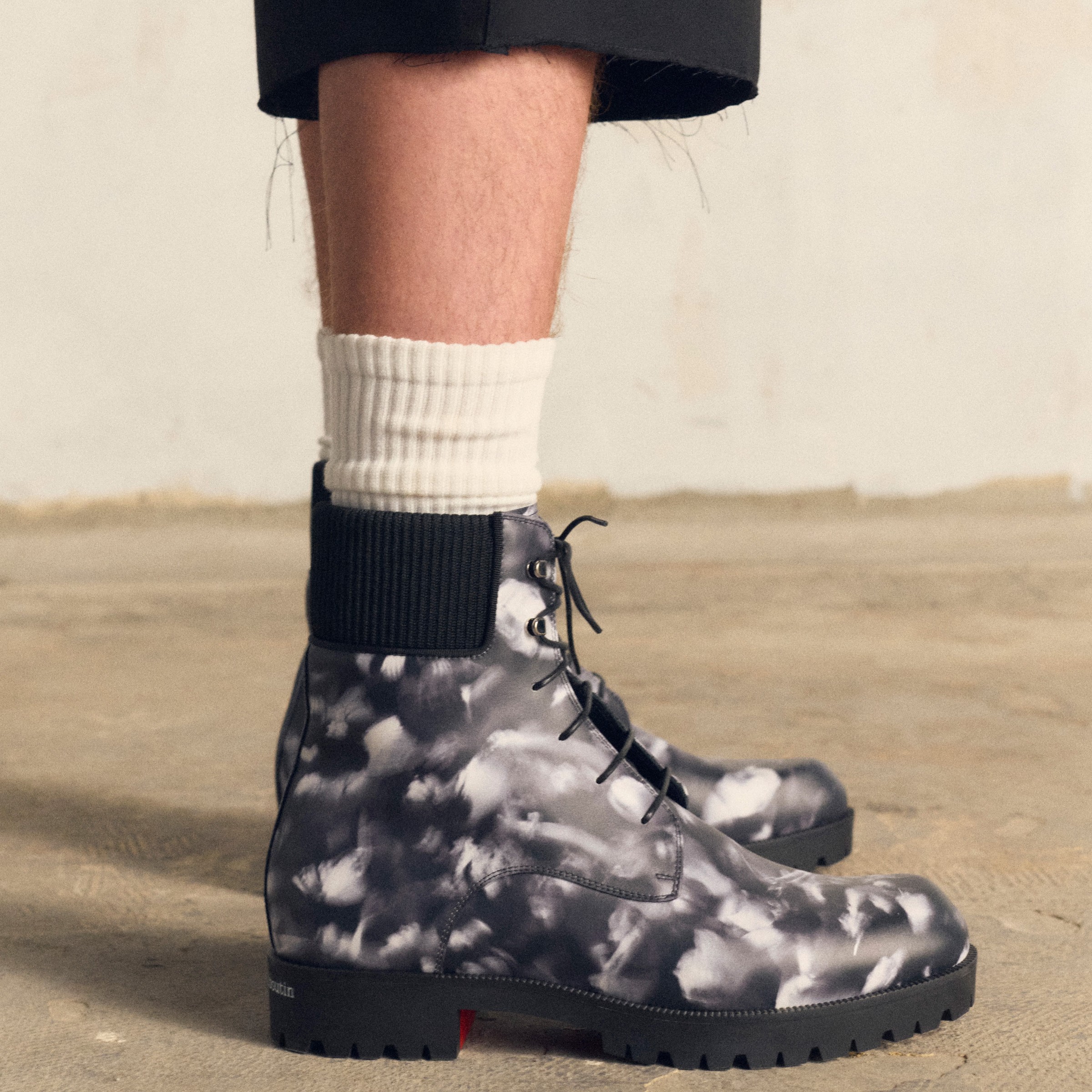 Jaden Smith操刀Christian Louboutin 2026秋冬男裝系列首度亮相巴黎 (2)