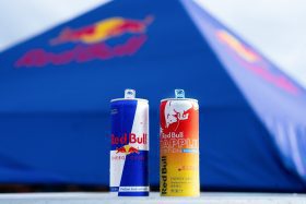 Red Bull Apple Edition富士蘋果風味登台 蘋果薑香無糖新作開賣