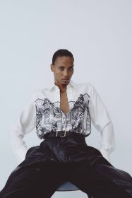 Stella McCartney 2027春季系列亮相　93%永續材質打造現代女性衣櫥