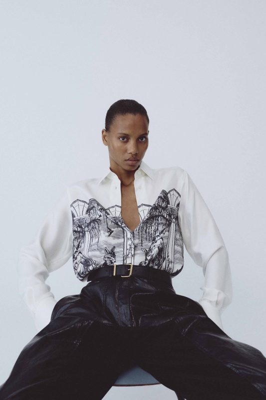 Stella McCartney 2027春季系列亮相 93永續材質打造現代女性衣櫥 1
