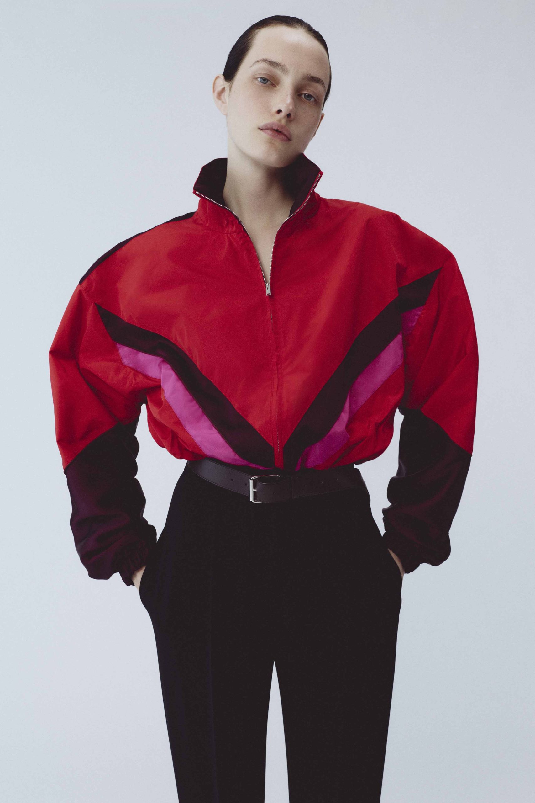 Stella McCartney 2027春季系列亮相　93%永續材質打造現代女性衣櫥 (2)