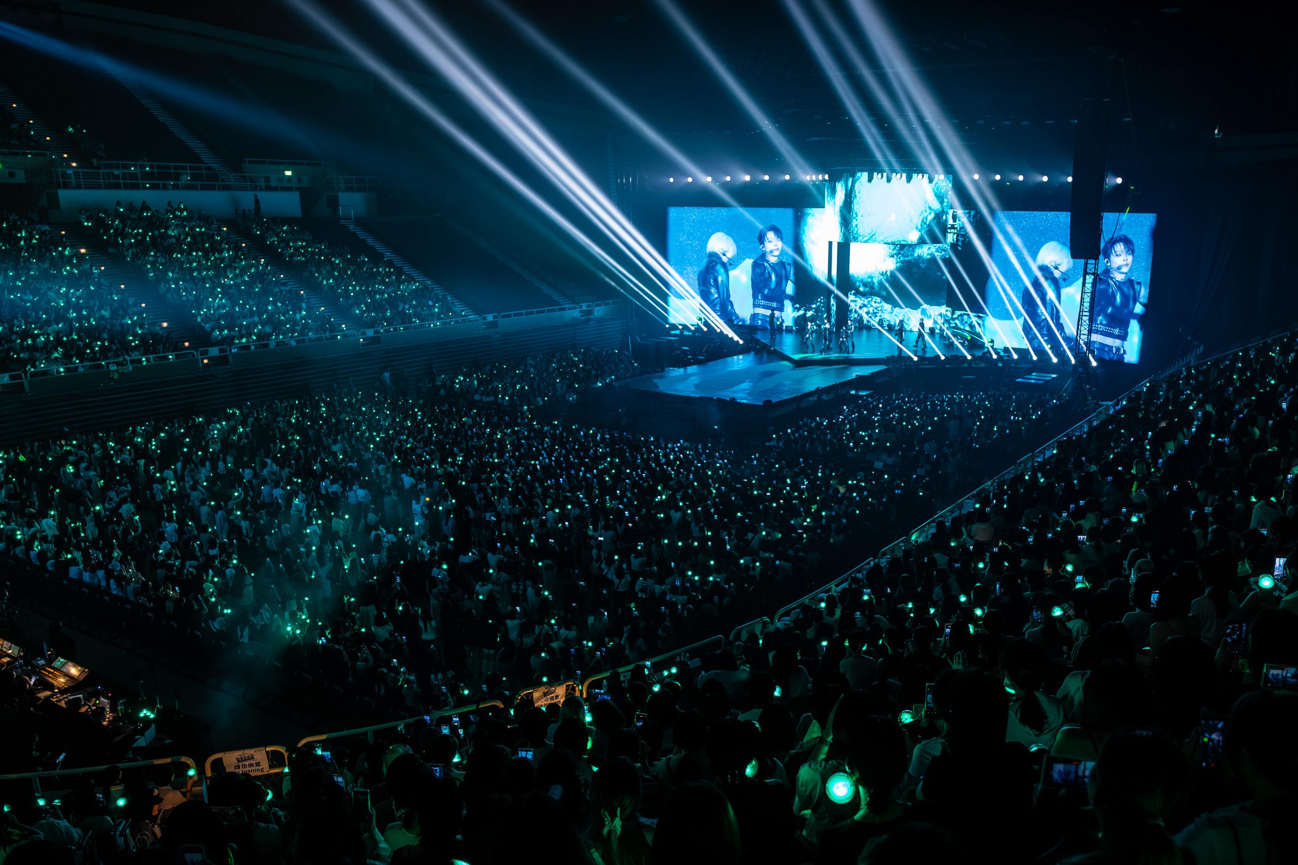 &TEAM台北演唱會魅力全開　林口25首熱曲嗨翻近萬粉絲 (6)