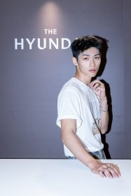 U:NUS蔡承祐退伍首秀挑戰SLOWAND中性穿搭　展現韓系輕熟男魅力
