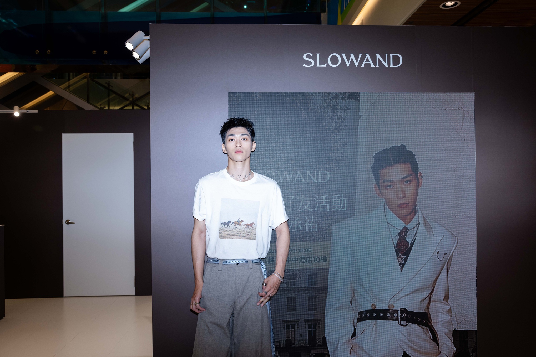 UNUS蔡承祐退伍首秀挑戰SLOWAND中性穿搭　展現韓系輕熟男魅力 (5)
