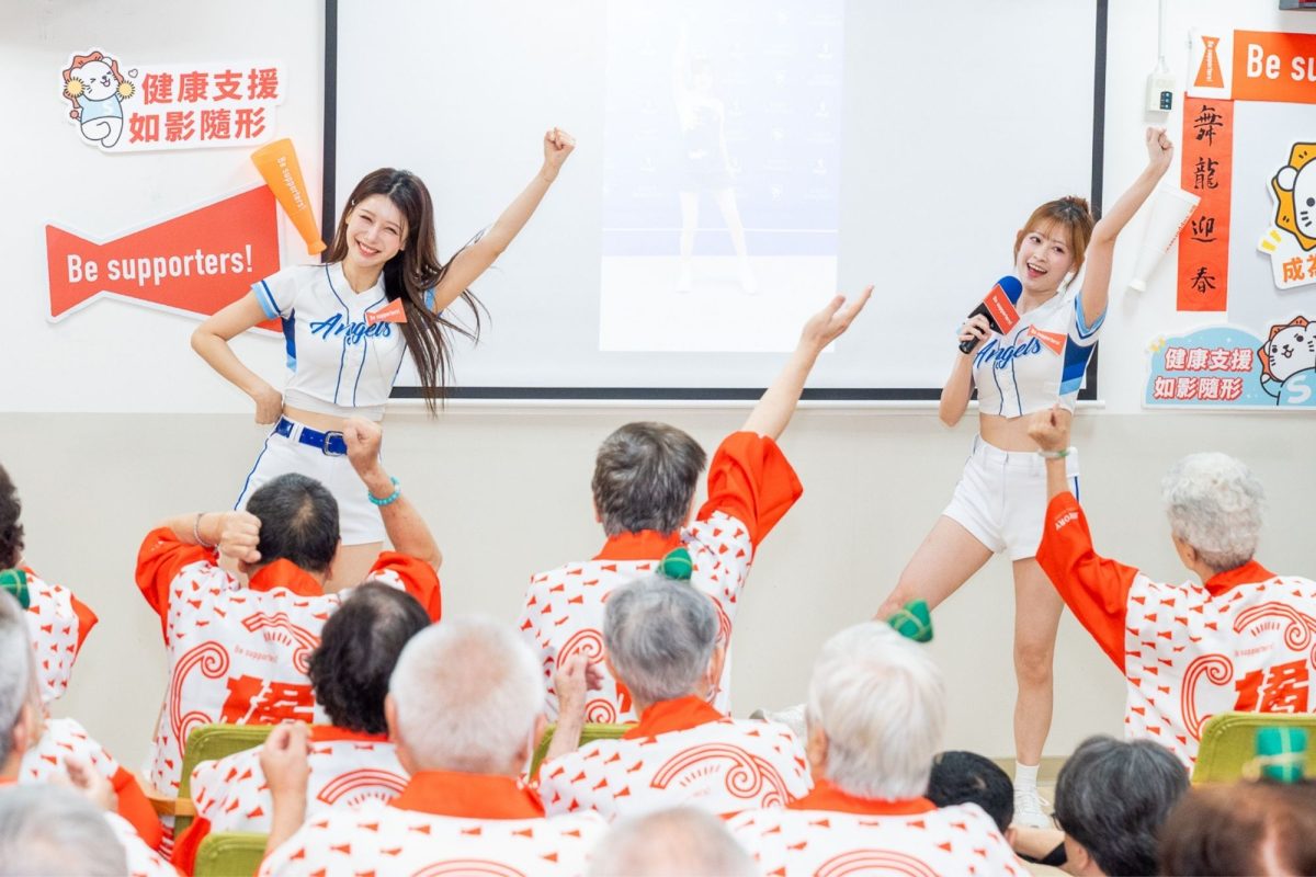 李雅英攜Jessy挺進三重長照機構 端午包粽應援打造銀髮活力新風景3