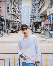 蕭秉治《活著 Alive》巡演海外開跑 香港站攜阿弟同台掀話題