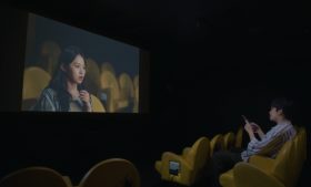 《超越無限電影院》下北澤取景拍攝　上田誠住膠囊旅館重溫劇場追夢歲月