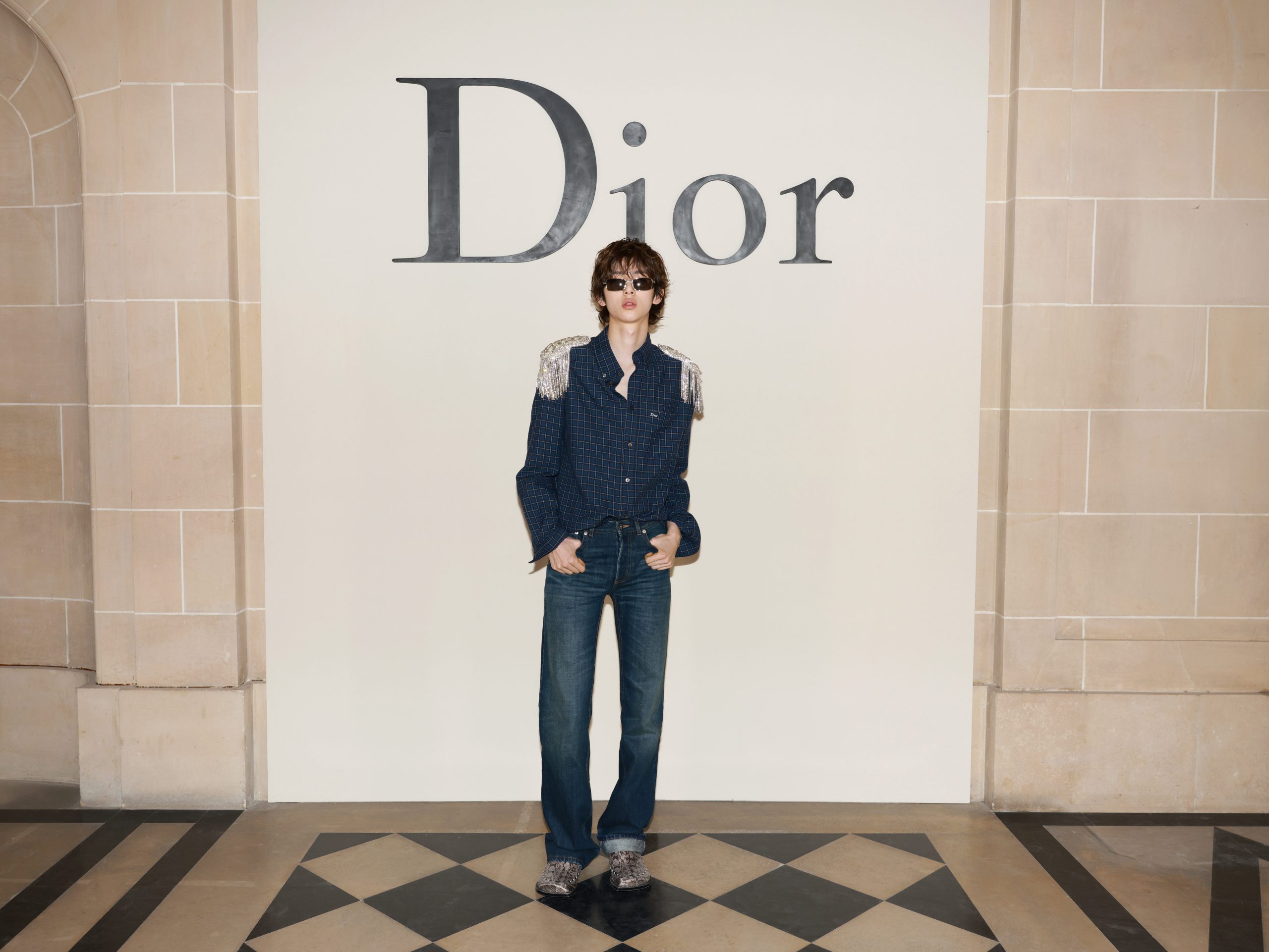 cortis dior paris fashionweek youtube3 scaled