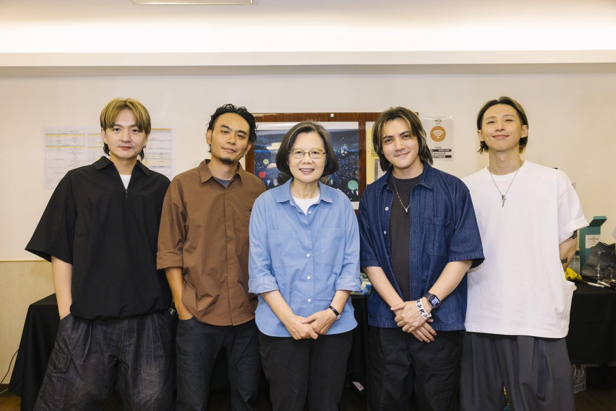 滅火器首攻台北小巨蛋兩日完售2萬人 26年成軍寫下全新里程碑 42 fireex taipei arena 2026 on fire day2