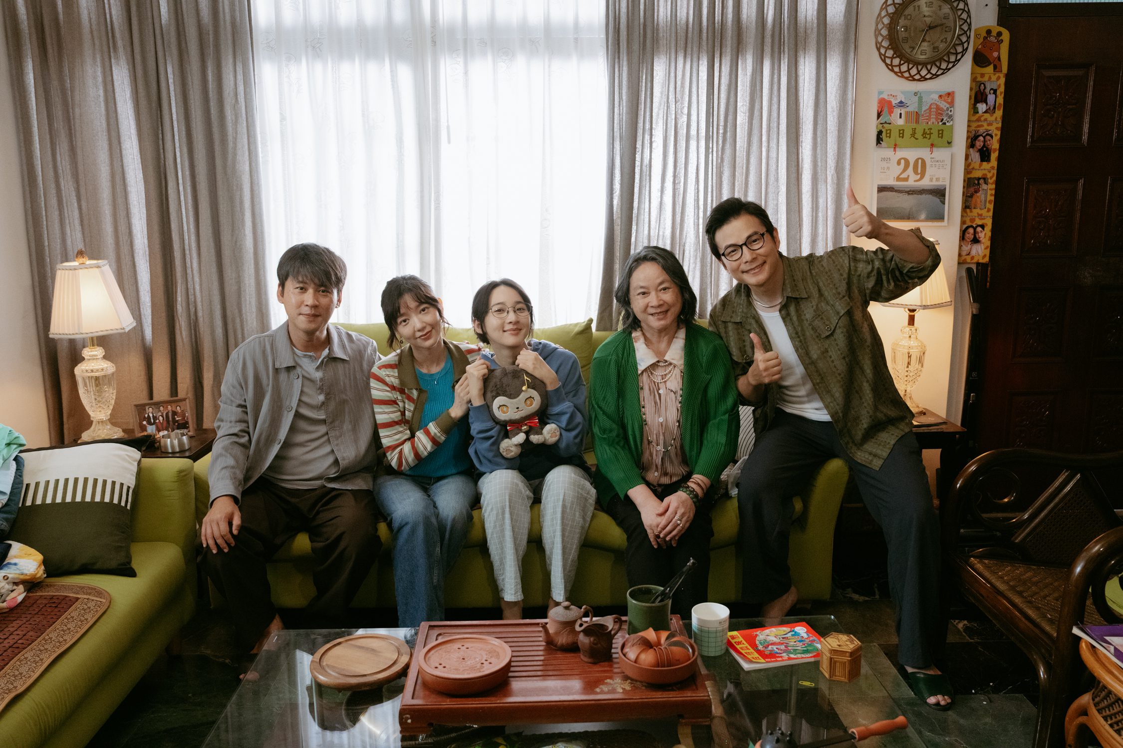 My Dad My Mom Grandma Wrap Production (1)