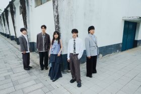 虎小島首張EP《背對光的時候》發行　以四首作品唱出迷惘與和解歷程