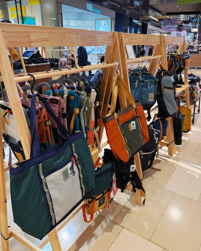 topo designs qsquare pop up store2