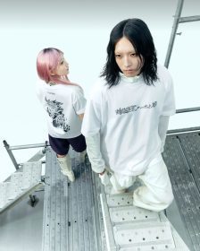 UNIQLO攜手YOASOBI推出全新UT聯名系列 4款藝術印花T恤7月17日登場